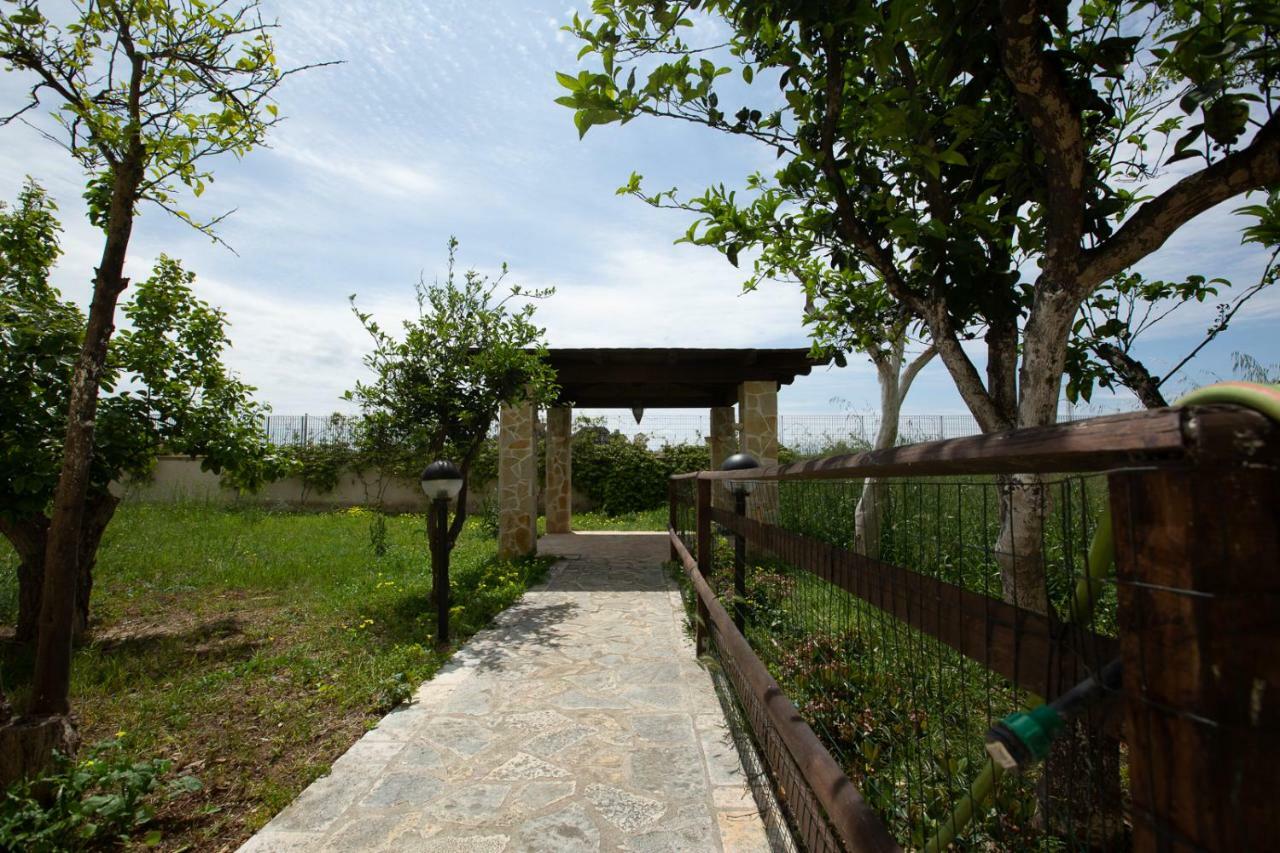Villa Adele B&B Бриндизи Экстерьер фото